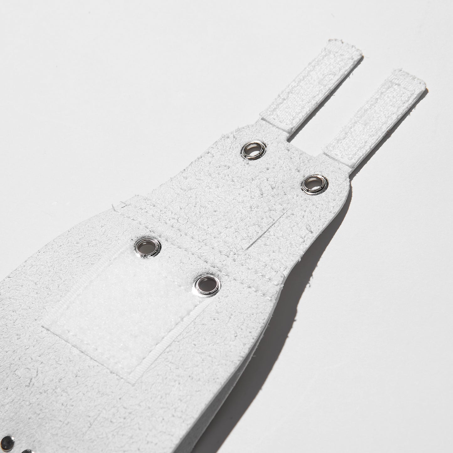 Studs Quilt / White × White