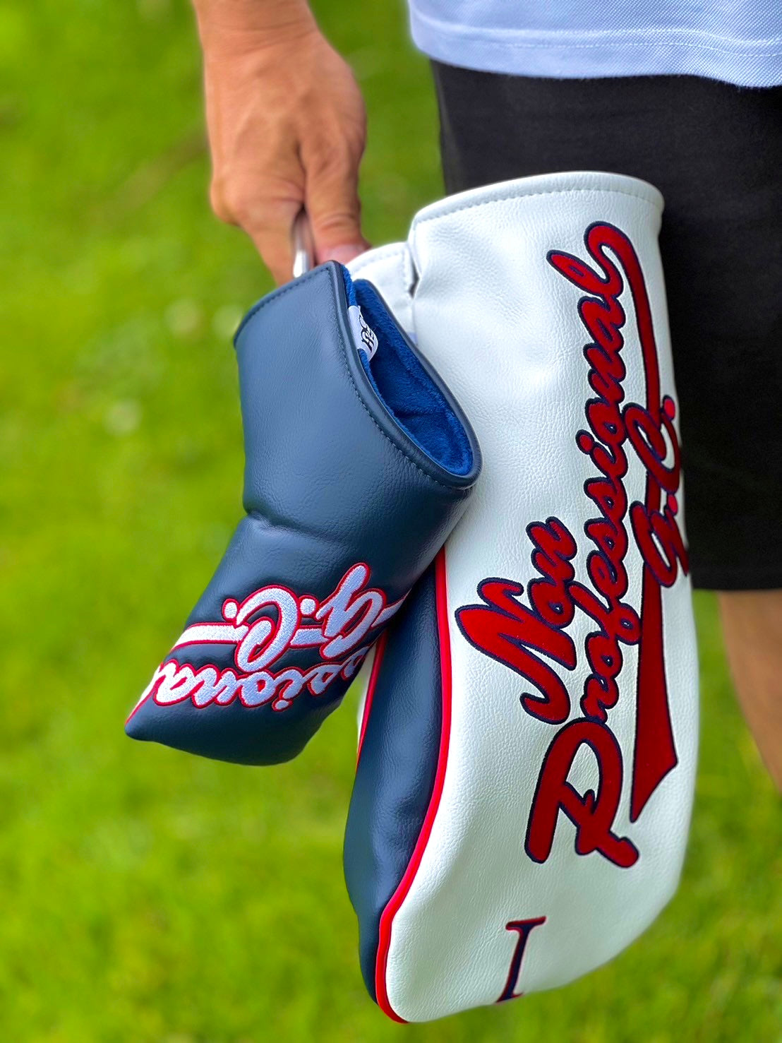 Putter Cover / Navy & White